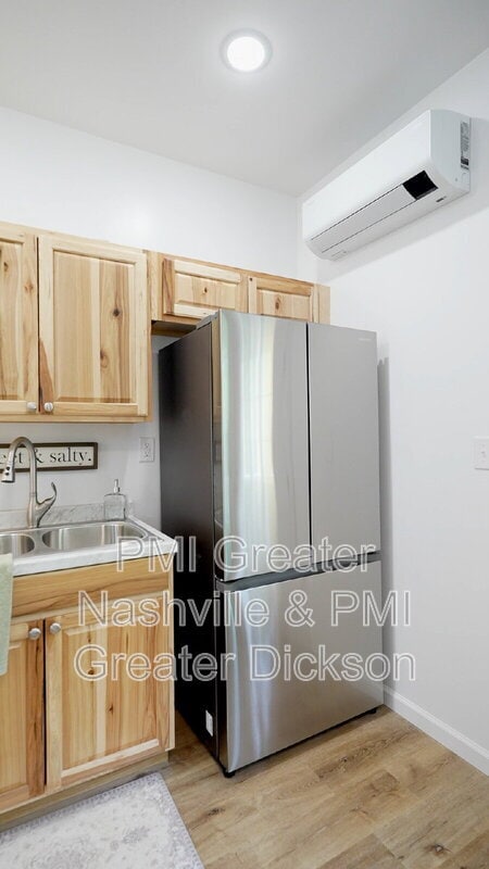 Building Photo - 8055 Maple St