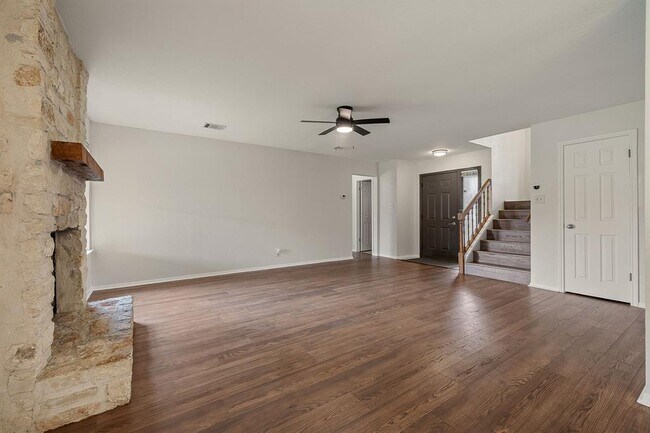 Building Photo - 8905 Bridgewood Trail