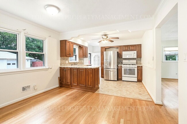 Building Photo - 7610 Norwich Blvd