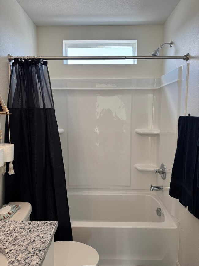 Building Photo - 10339 Vaughn Way