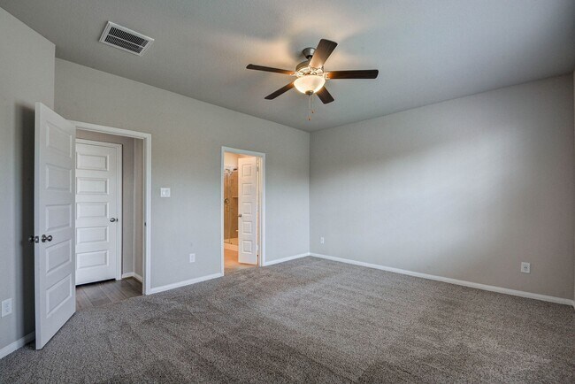 Building Photo - 18572 Meadow Point Ln