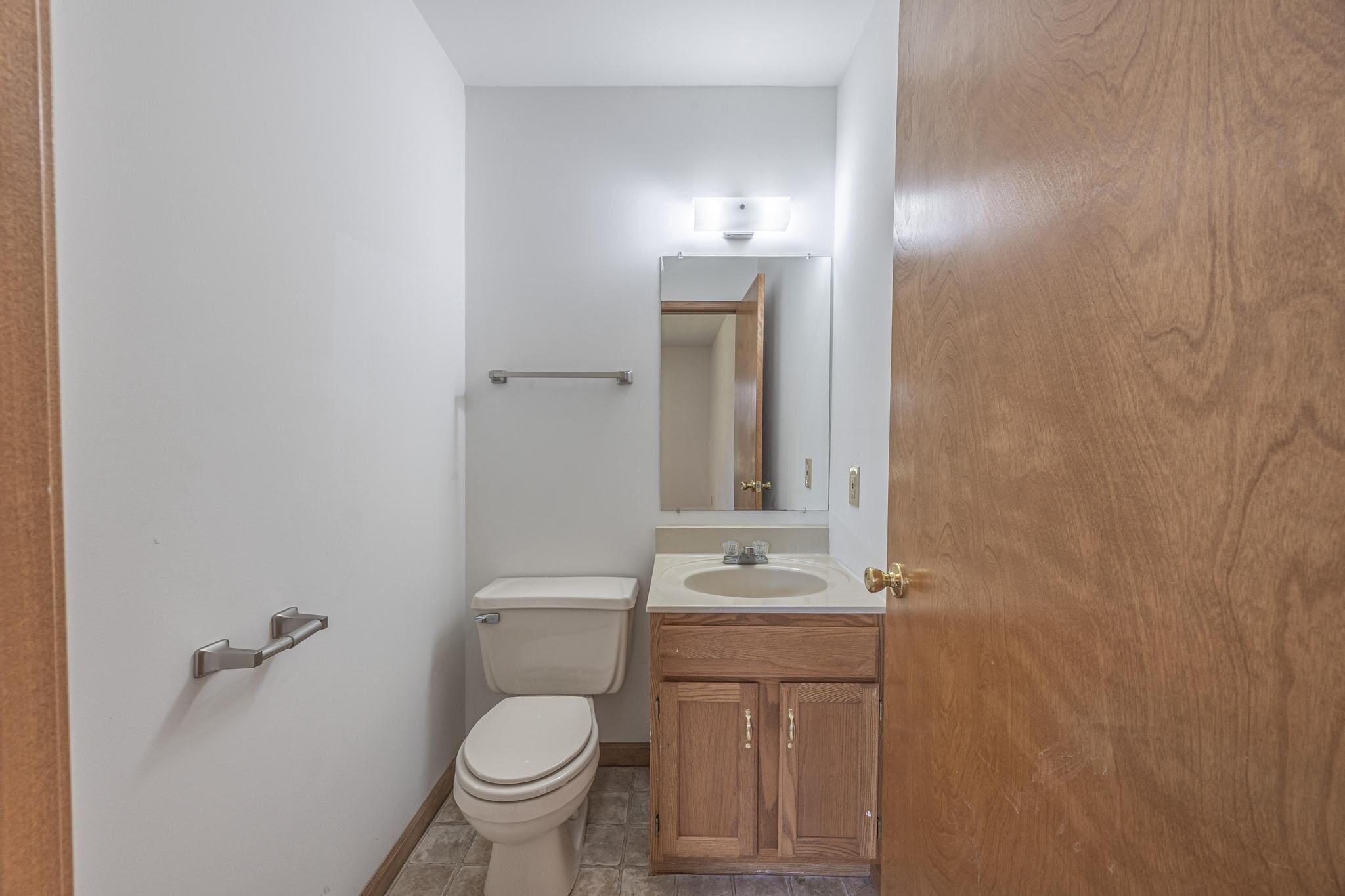 Building Photo - 552 Rumbach Ave