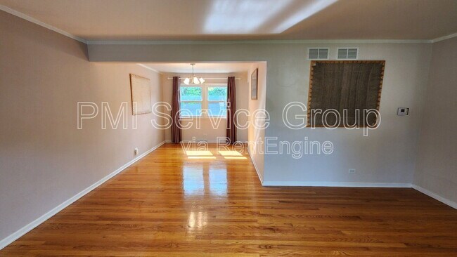 Building Photo - 8558 Beller Ct