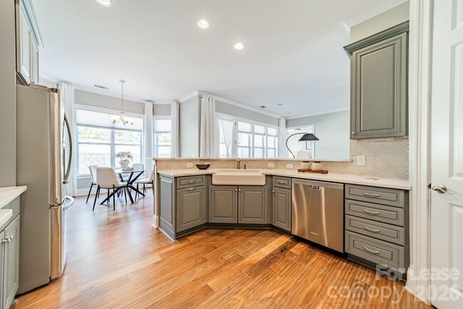 Building Photo - 15016 High Bluff Ct