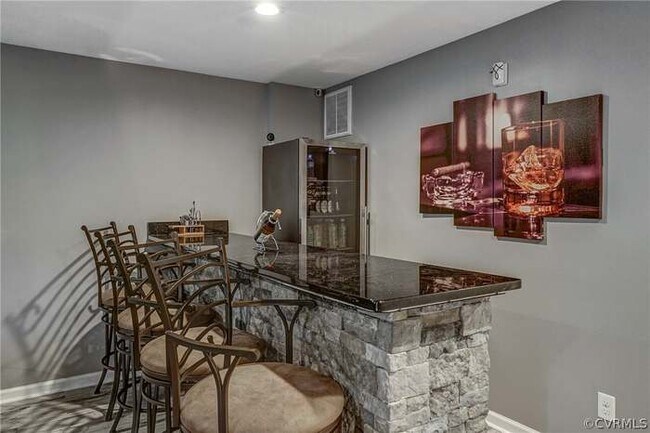Building Photo - 441 Creekwillow Dr