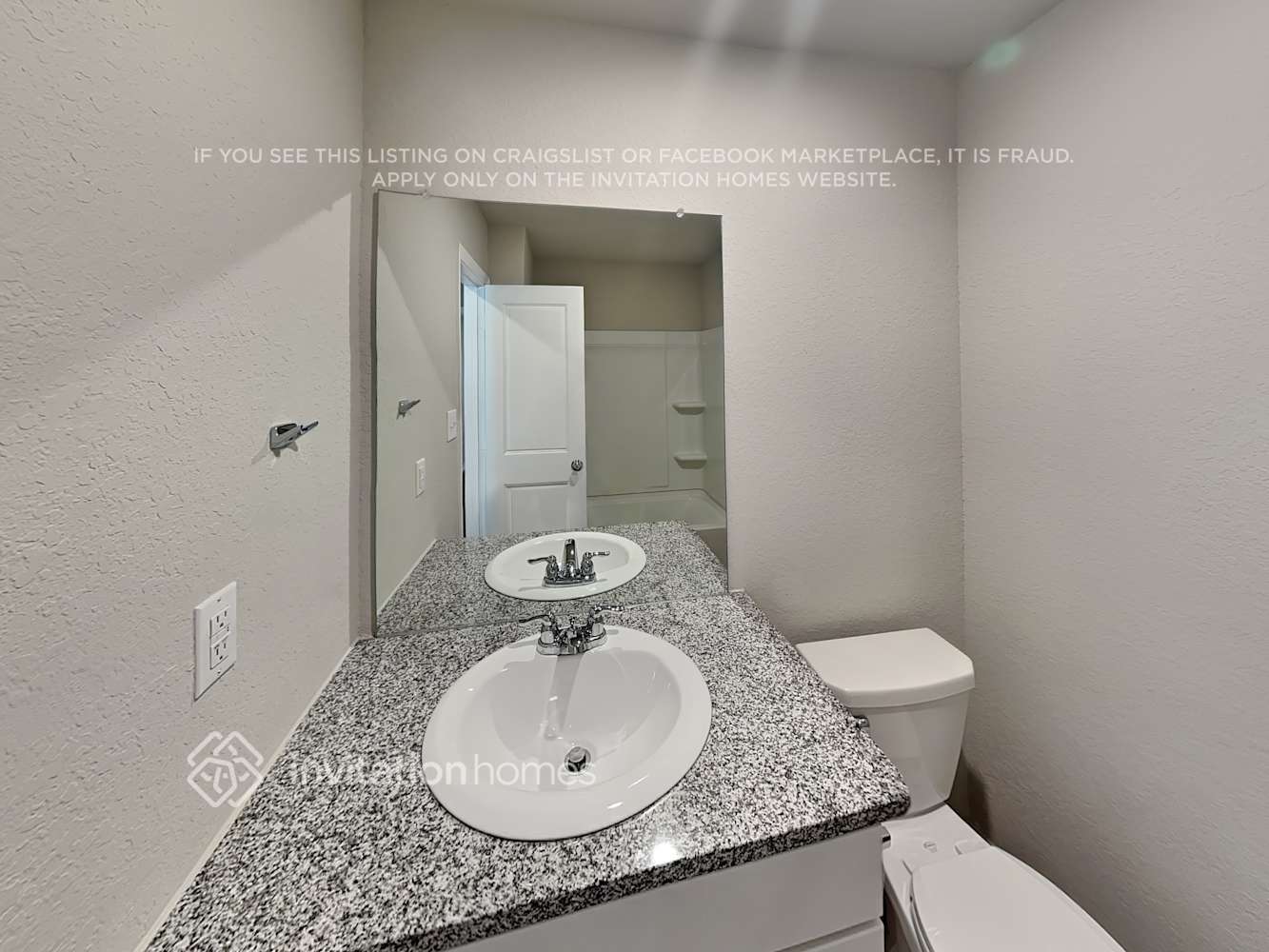 Building Photo - 5528 Verdugos Pl