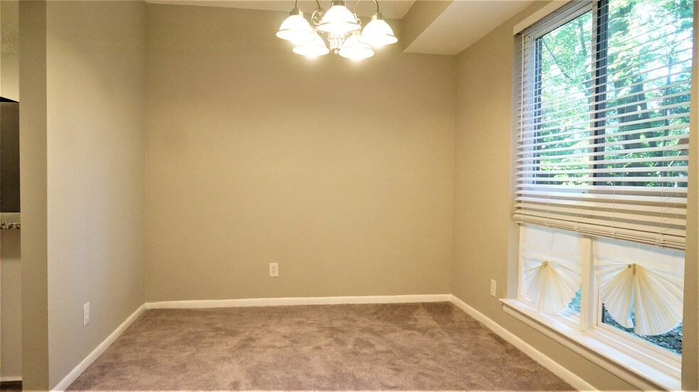 Building Photo - 11818 Breton Ct