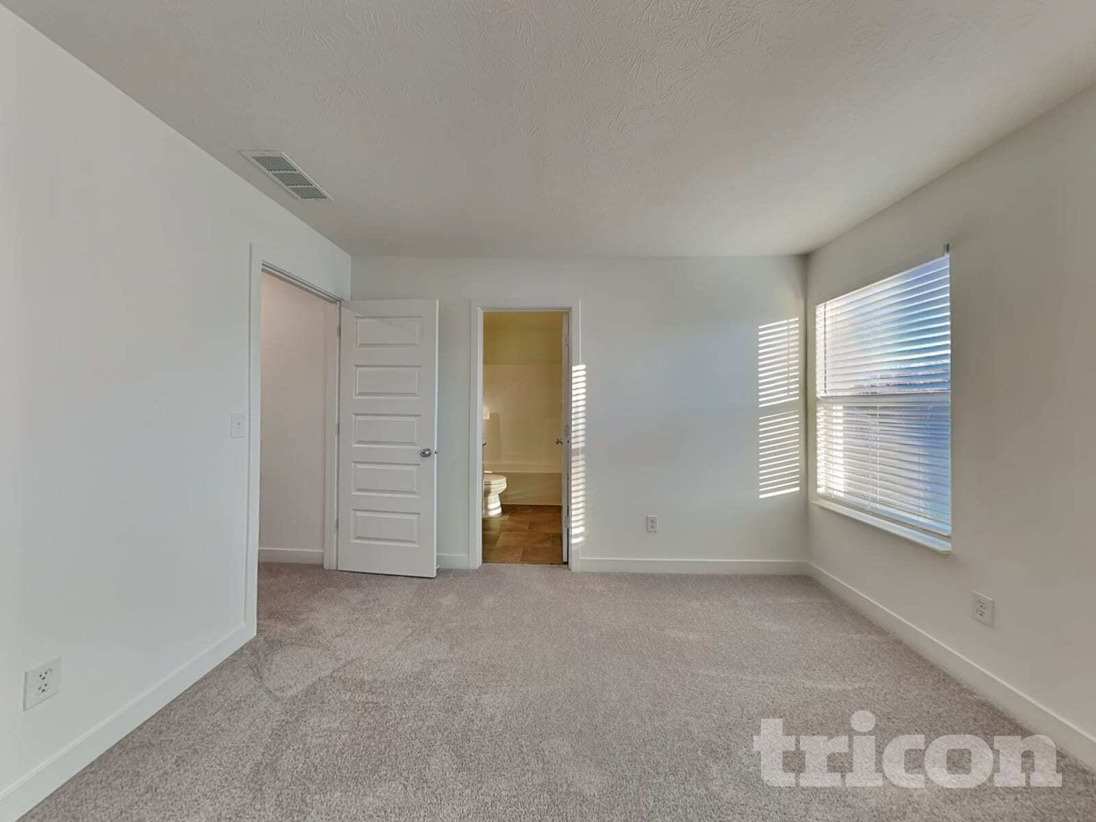 Building Photo - 11831 Moorfield Ln