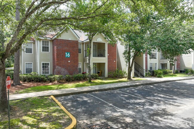 1009 Concord Rd - Primary Photo - Cherry Laurel