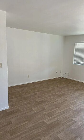 Building Photo - 6716 E Avalon Dr