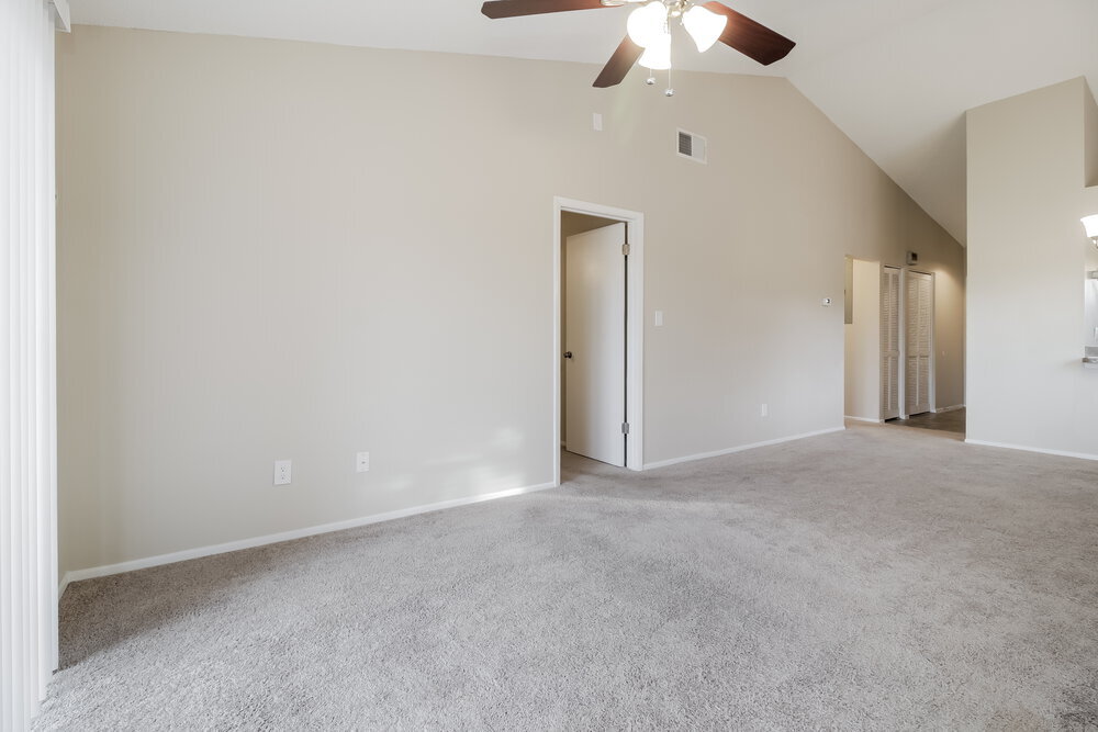 Building Photo - 8611 Drayton Ct