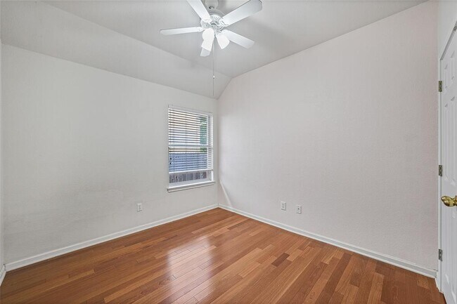 Building Photo - 1804 Montana Sky Dr