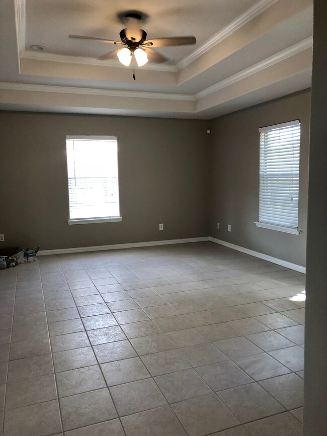 Spacious Living Room! - 6701 N 8th St