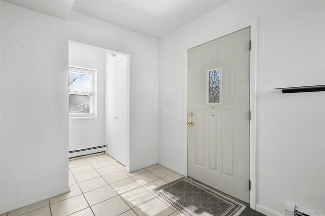 Building Photo - 156 Madison St