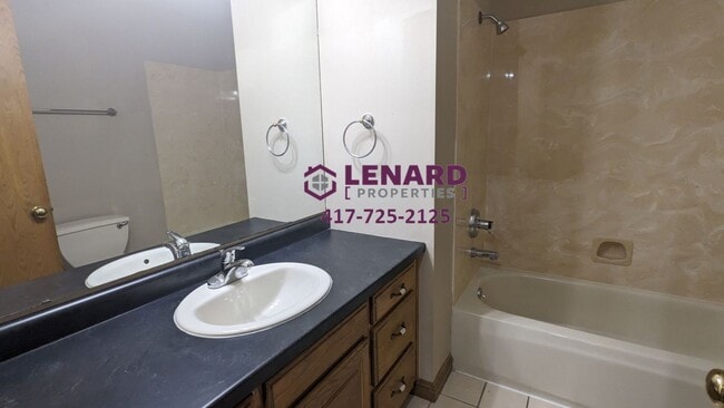 Building Photo - Beautiful and Spacious 3 Bedroom House!