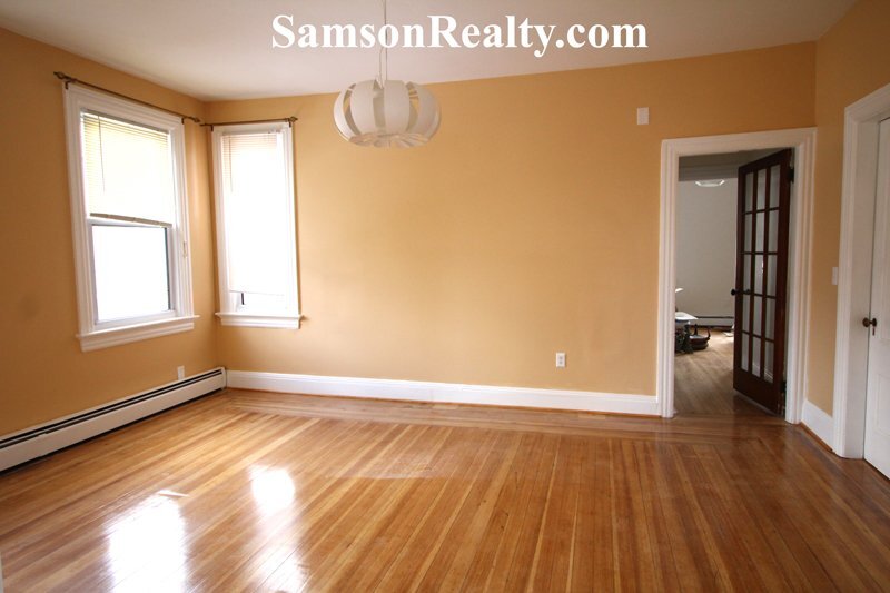 Building Photo - 483 Hope