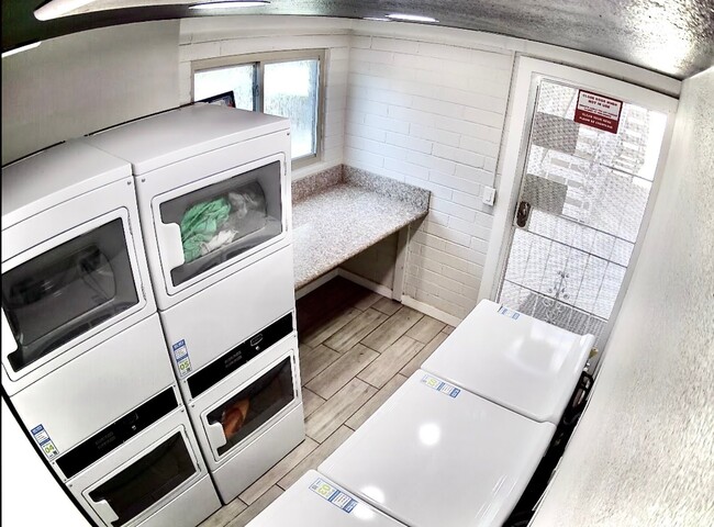 Building Photo - SAGO GARDENS