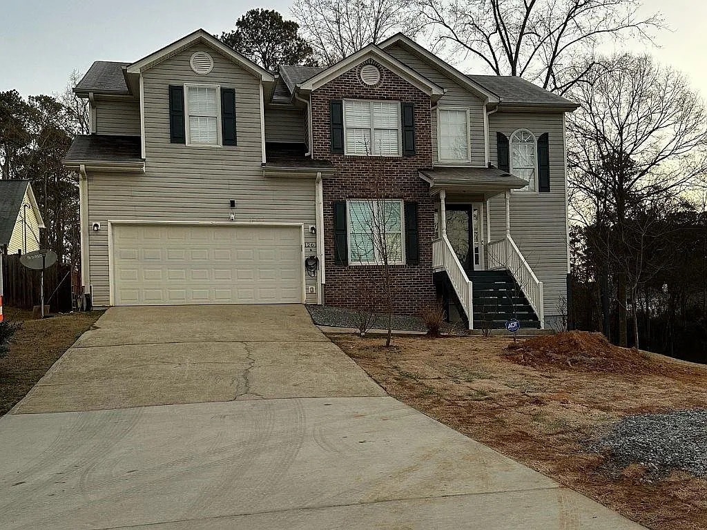 Building Photo - Room in House on Lakeview Rd