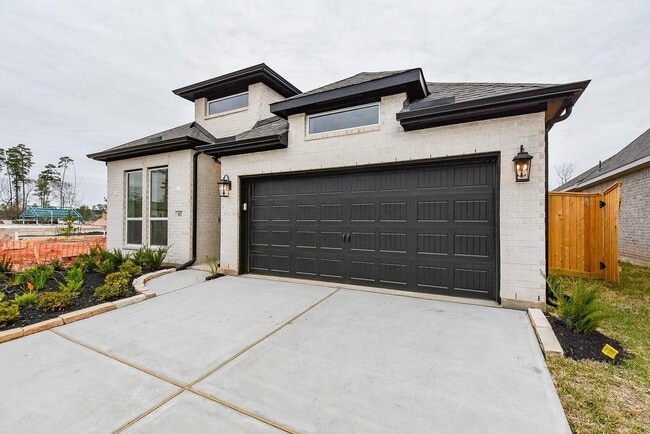 Building Photo - 611 Sand Branch Dr
