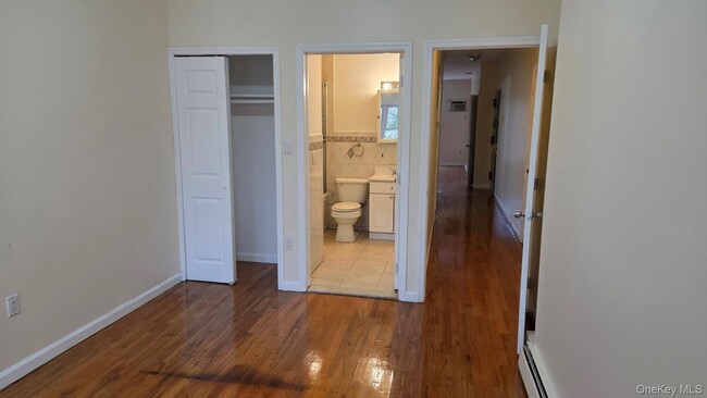 Building Photo - 175-11 90th Ave