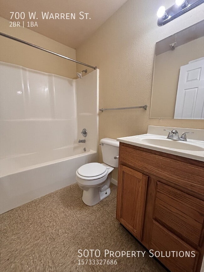 Building Photo - 700 Warren St