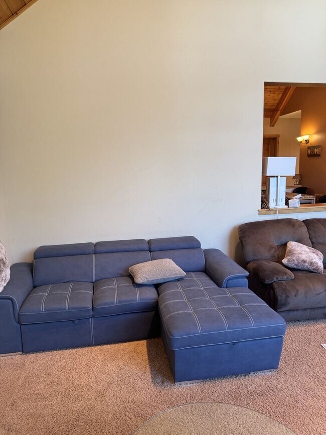 Building Photo - Luxury 5-Bedroom, 6-Bathroom Mountain Retreat – Hot Tub, Fireplaces, & More!