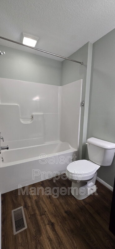 Building Photo - 2502 Alma St