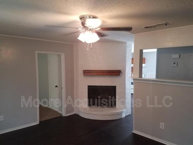 Building Photo - 3510 Garland Rd