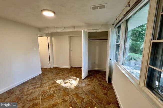 Building Photo - 5311 Pooks Hill Rd