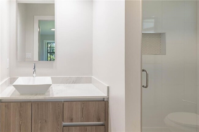 Building Photo - 5740 36th Pl