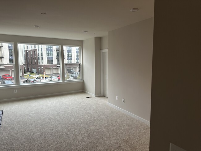 Master Bedroom - 43732 Transit Sq