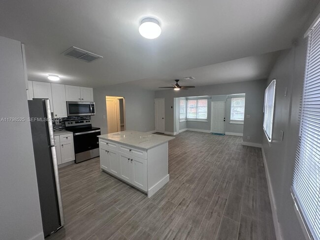 Building Photo - 209 SW 5th St