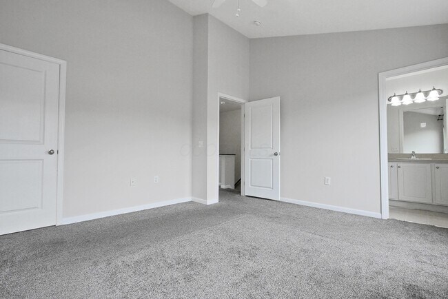 Building Photo - 6321 Marsh Wren Drive