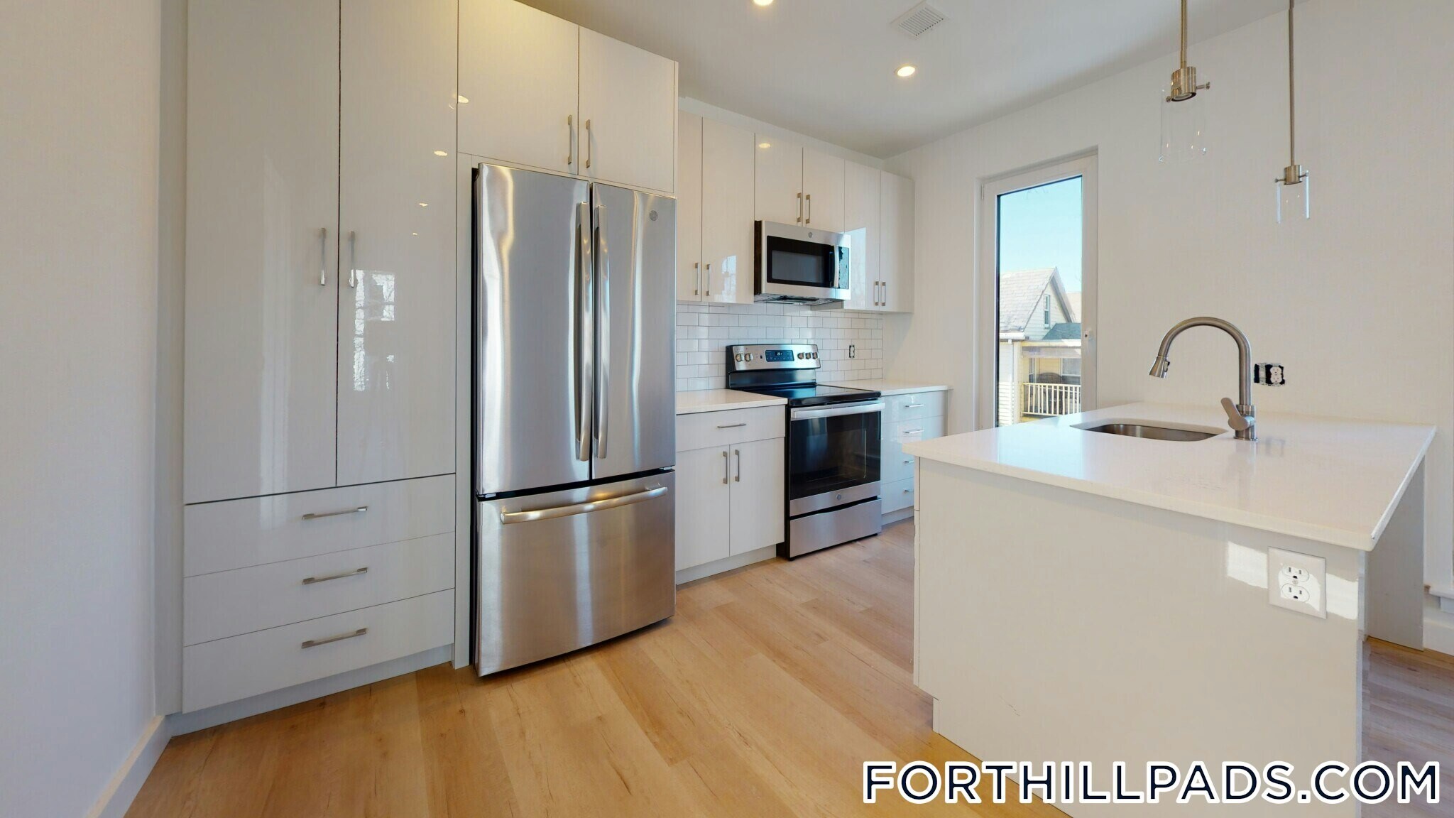 Building Photo - 2837 Washington St