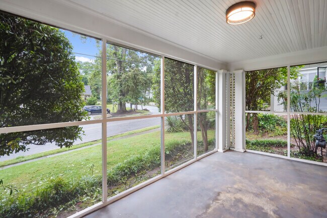 Screened in front porch - 1858 Lyle Ave