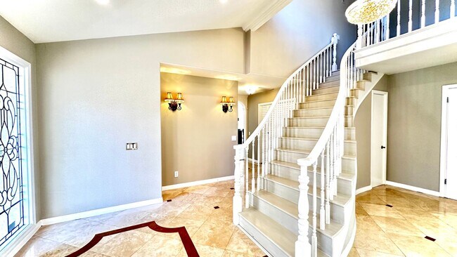Building Photo - ABSOLUTELY STUNNING ENTERTAINER HOME (4 be...