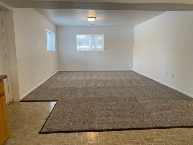 Building Photo - 4-bedroom, 2-bath lower level duplex unit,...