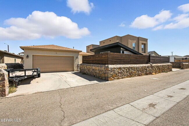 Building Photo - 14466 Alyssa Marie