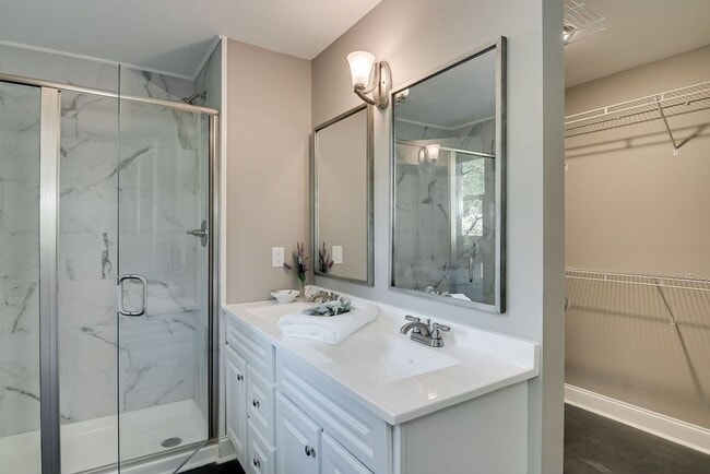 Building Photo - Renovated West Augusta Ranch - Coming July...