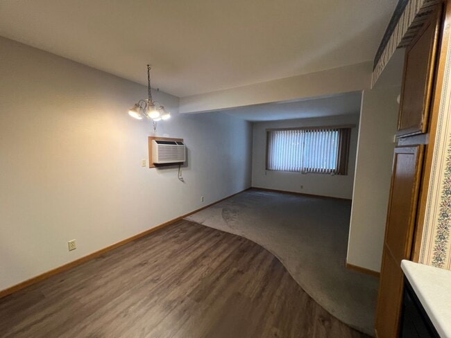 Building Photo - 2306 Radtke Ave