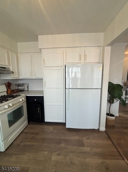 Building Photo - 702 Pinehurst Ct