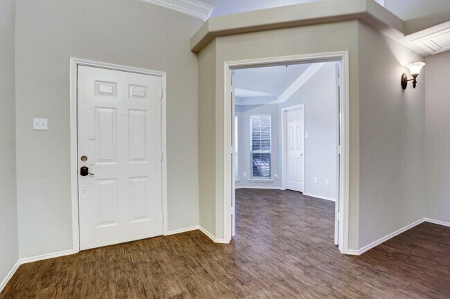 Building Photo - 3806 Flatwood Dr