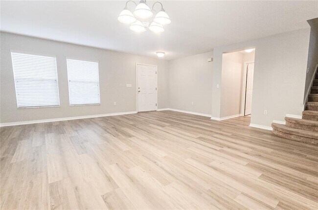 Building Photo - 6955 Lake Eaglebrooke Dr