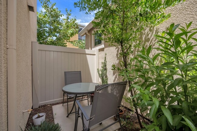 Building Photo - 9310 Mystic Lake Alley