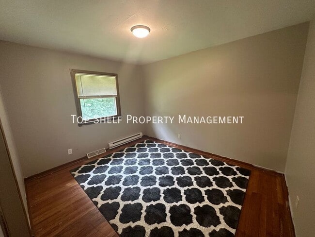 Building Photo - 2611 27th Pl