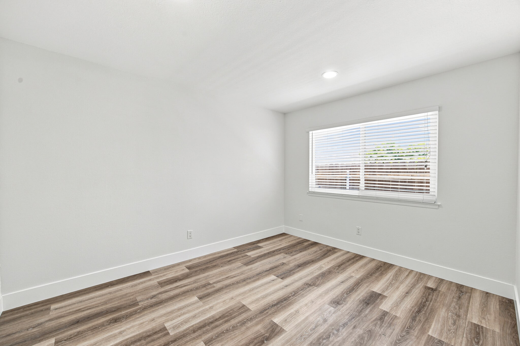 Building Photo - 17006 Countrypark Ln