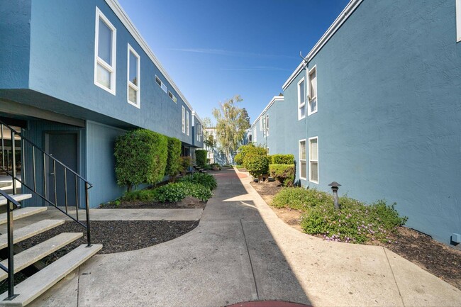 Exterior - Californian Villas