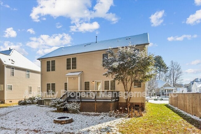 Building Photo - 103 Overlook Point