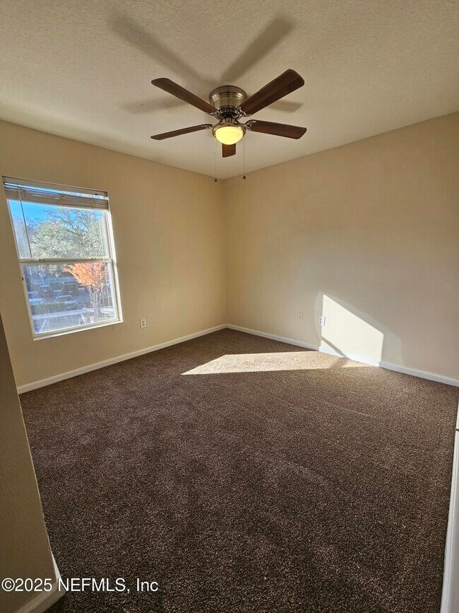 Building Photo - 6051 Maggies Cir