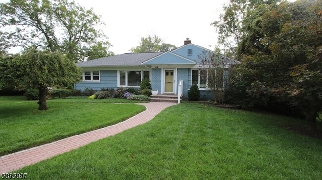 Primary Photo - 44 Harvey Dr